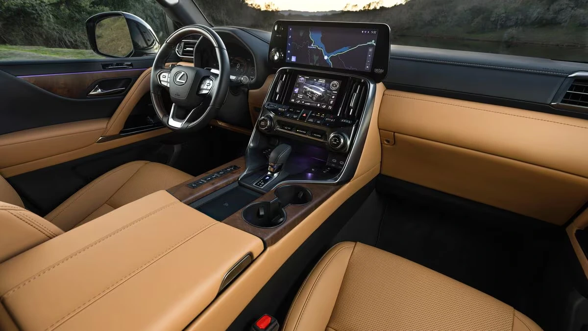 Lexus LX 2027
