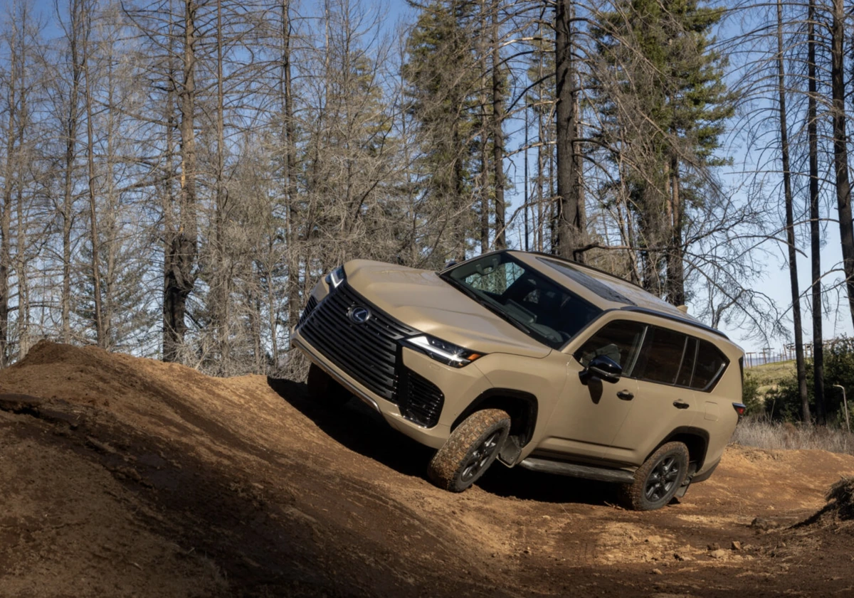 Lexus LX 2027