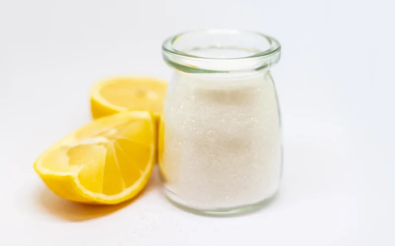 Tiešām ne no citroniem: no kā patiesībā ražo citronskābi – interesanti uzzināt