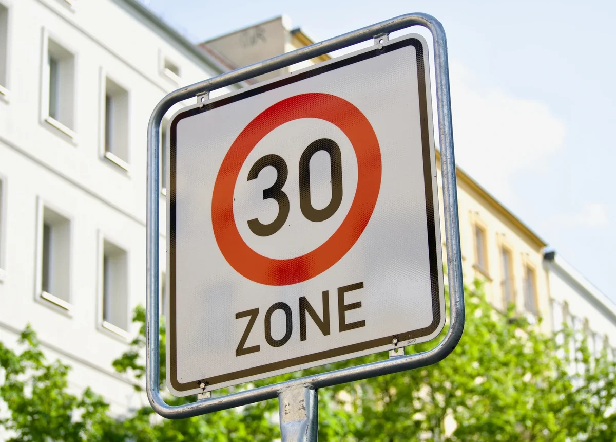30 km/h turėtų būti naujas standartas šioje šalyje