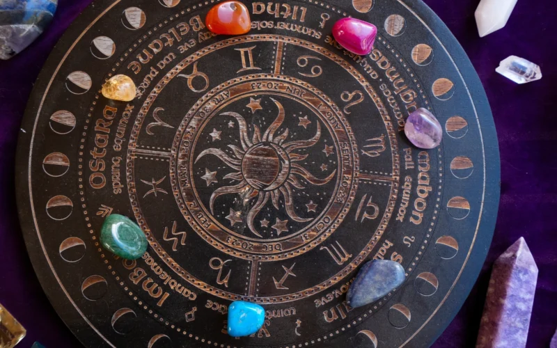 Astrologai įspėja apie klaidą, kuri santykiuose viską sugadina