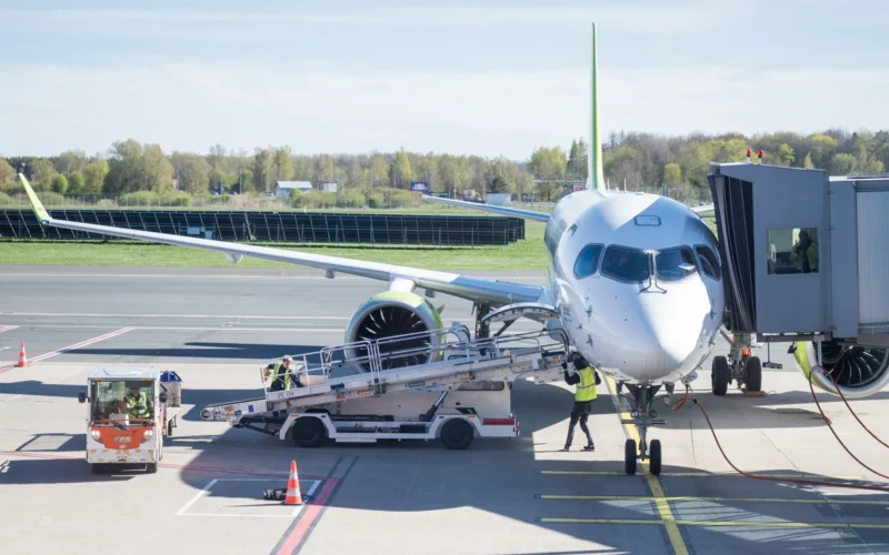 "airBaltic" finansinės problemos