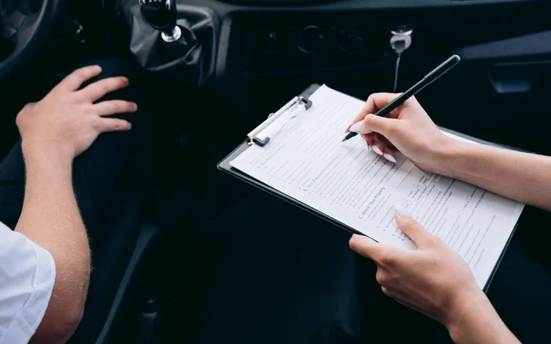 Perkant automobilį iš užsienio registracijos mokestis gali nustebinti: pirkėjai turi tikrinti CO₂ skaičiavimą