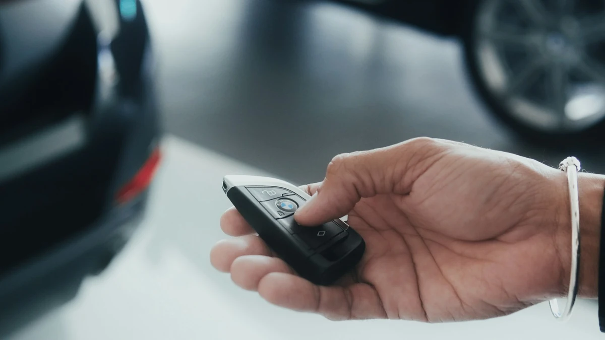 Pardaviau automobilį pigiau, kad tik neberūpėtų: po savaitės pirkėjas paskambino su sąrašu, už ką dar turėčiau sumokėti