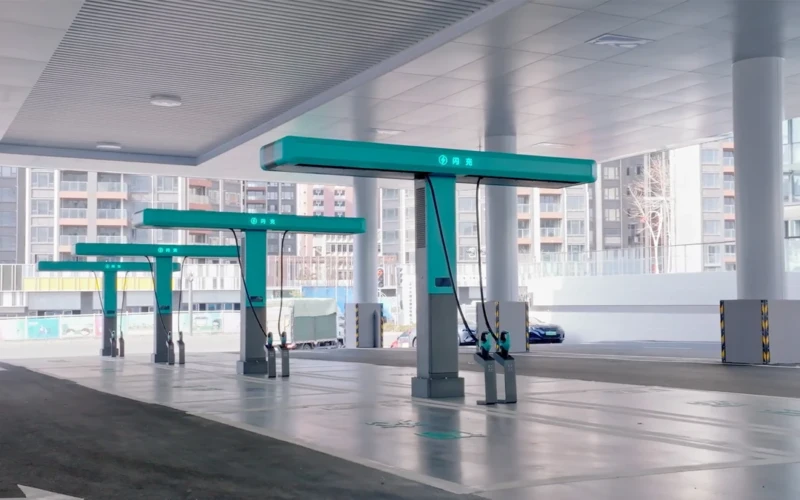 BYD skelbia apie europinio masto įkrovimo stotelių tinklą