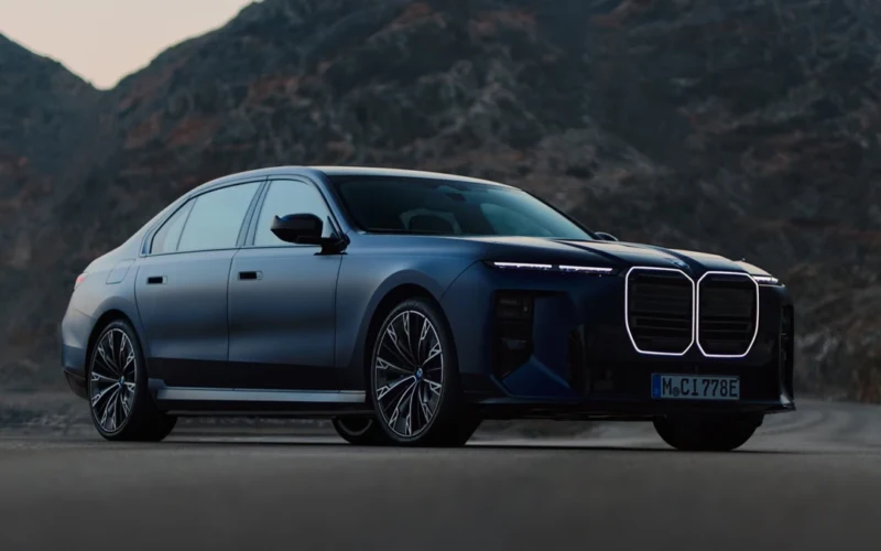 Džiaugsmas BMW gerbėjams - V8 grįžta į Europą