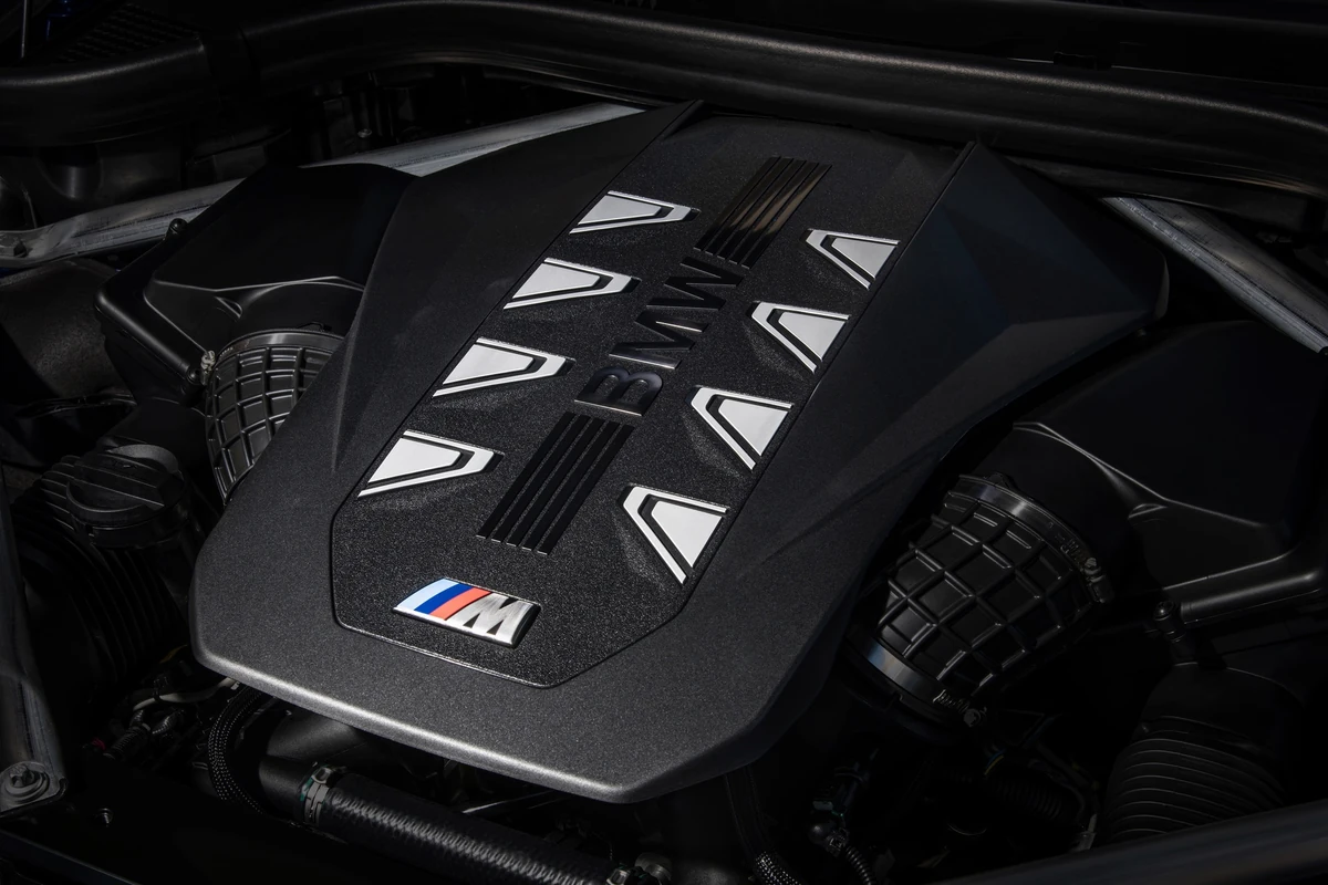 BMW V8 variklis