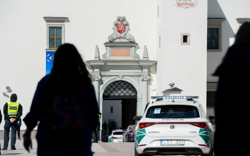 Pareigūnams siūlomos išmokos būstui
