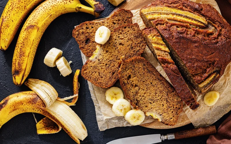 Neišmeskite pajuodusių bananų