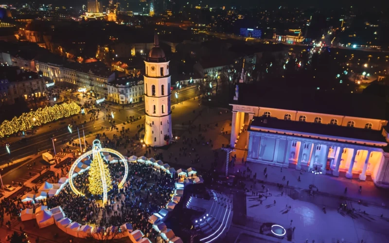Vilnius ieško kalėdinės eglės