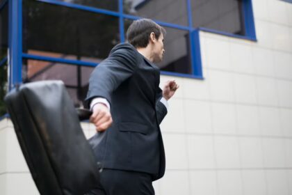 Vokietijoje uždaromos gamyklos. Kas ketvirtas netenka darbo