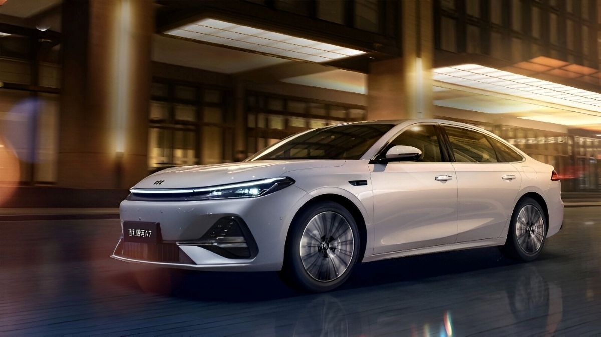 Geely Galaxy A7 EM 2