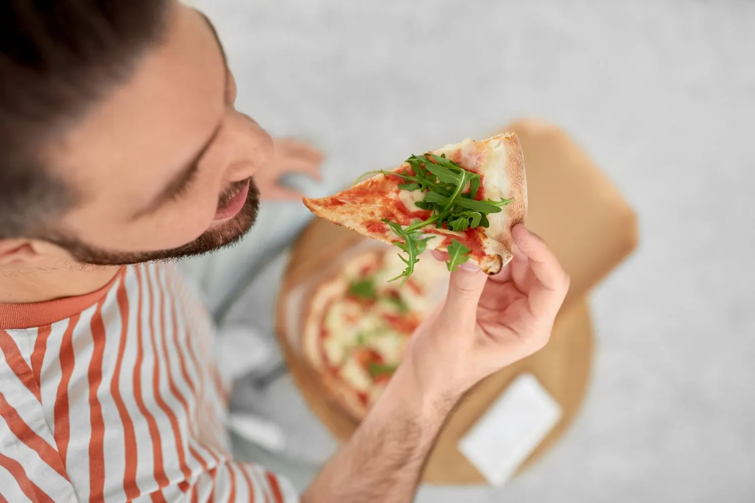 Namuose gaminta pica