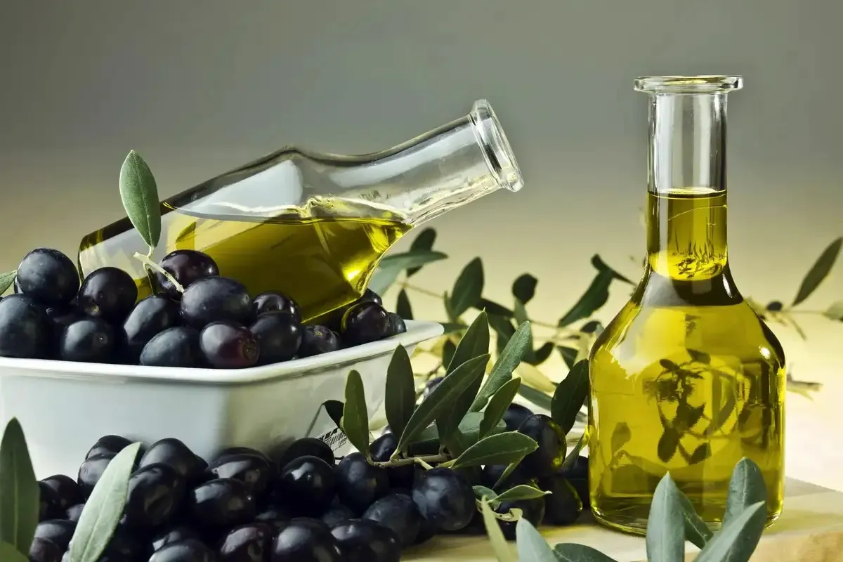 Natūralus alyvuogių aliejus