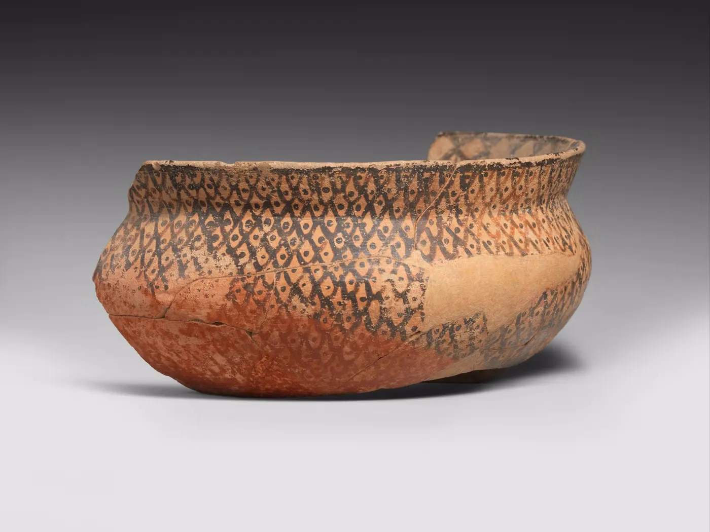 Nauji archeologiniai tyrimai rodo, kad abstraktus simetrijos, erdvinio padalijimo ir sekų supratimas atsirado daug anksčiau, nei manėme