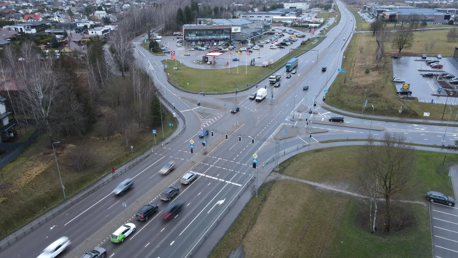 „Via Lietuva“ modernizavo šviesoforus