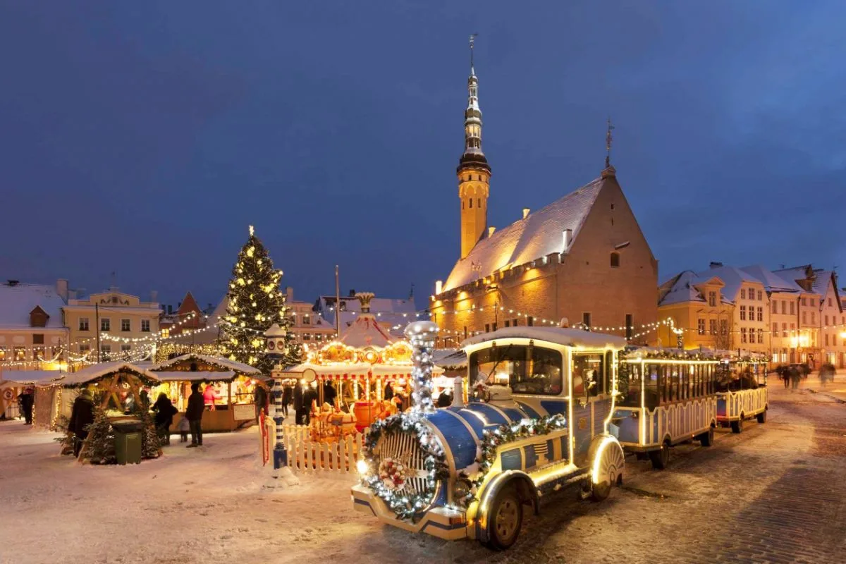 Papuoštas Talinas prieš Kalėdas