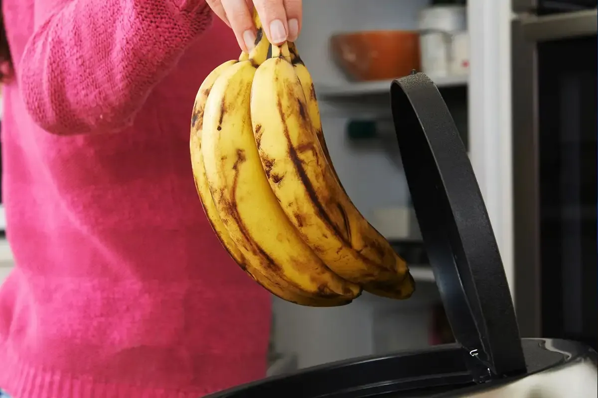Pernokę bananai per kelias dienas