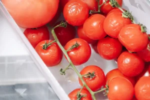 Suvytę pomidorai šaldytuve