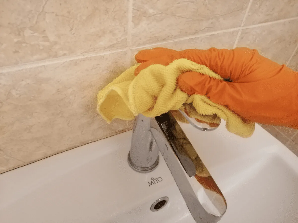 Štai kaip valyti vonią