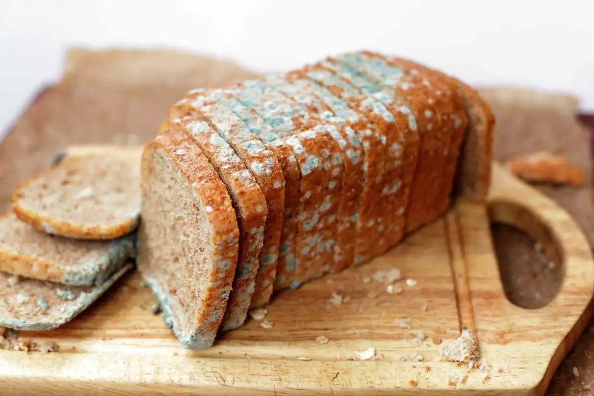 Supelijusi duona virtuvėje