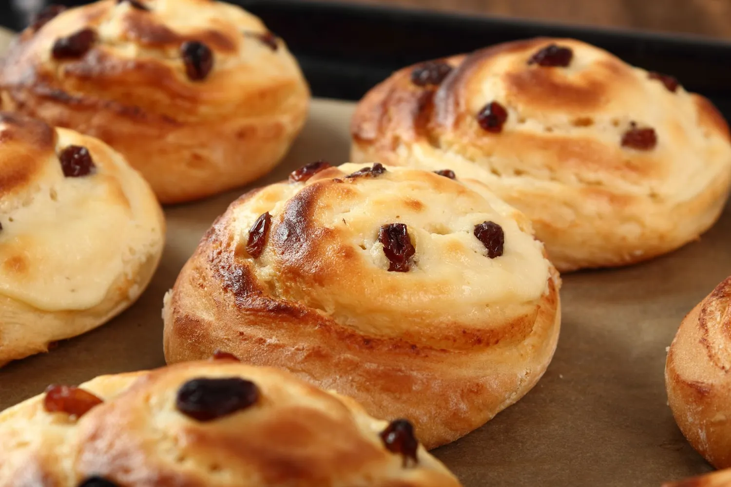 Varškės bandelės su obuoliais