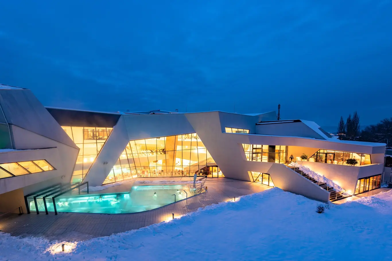 Viešbutyje „Karawankenhof“ yra vandens parkas su terminiu vandeniu / Franz Gerdl / Region Villach Tourismus