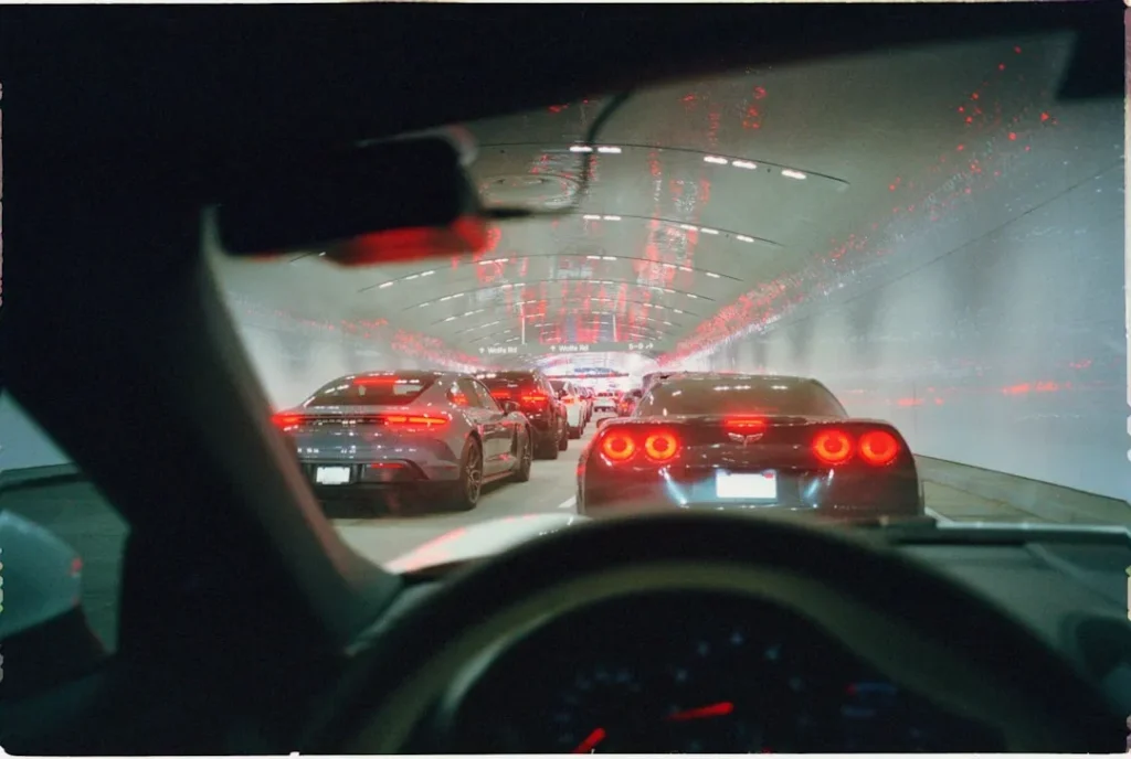 Automobilis Eisme Naujovės / Nuotrauka: Haotian Zheng (Unsplash)