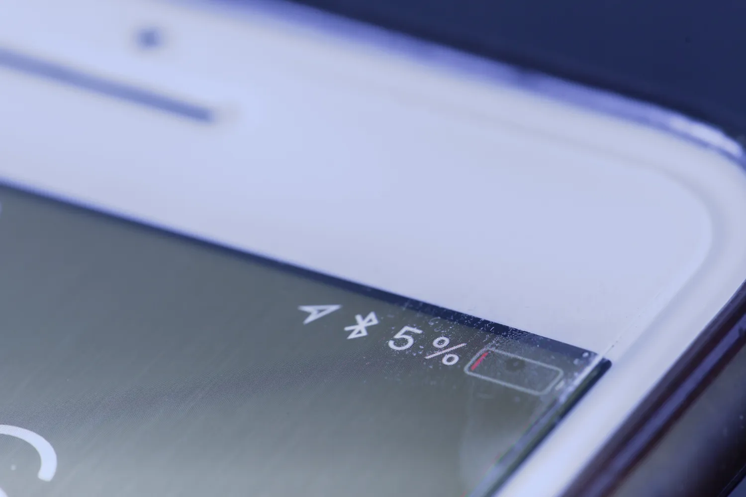 I6sikrovusi baterija / MichaelJayBerlin / Shutterstock.com