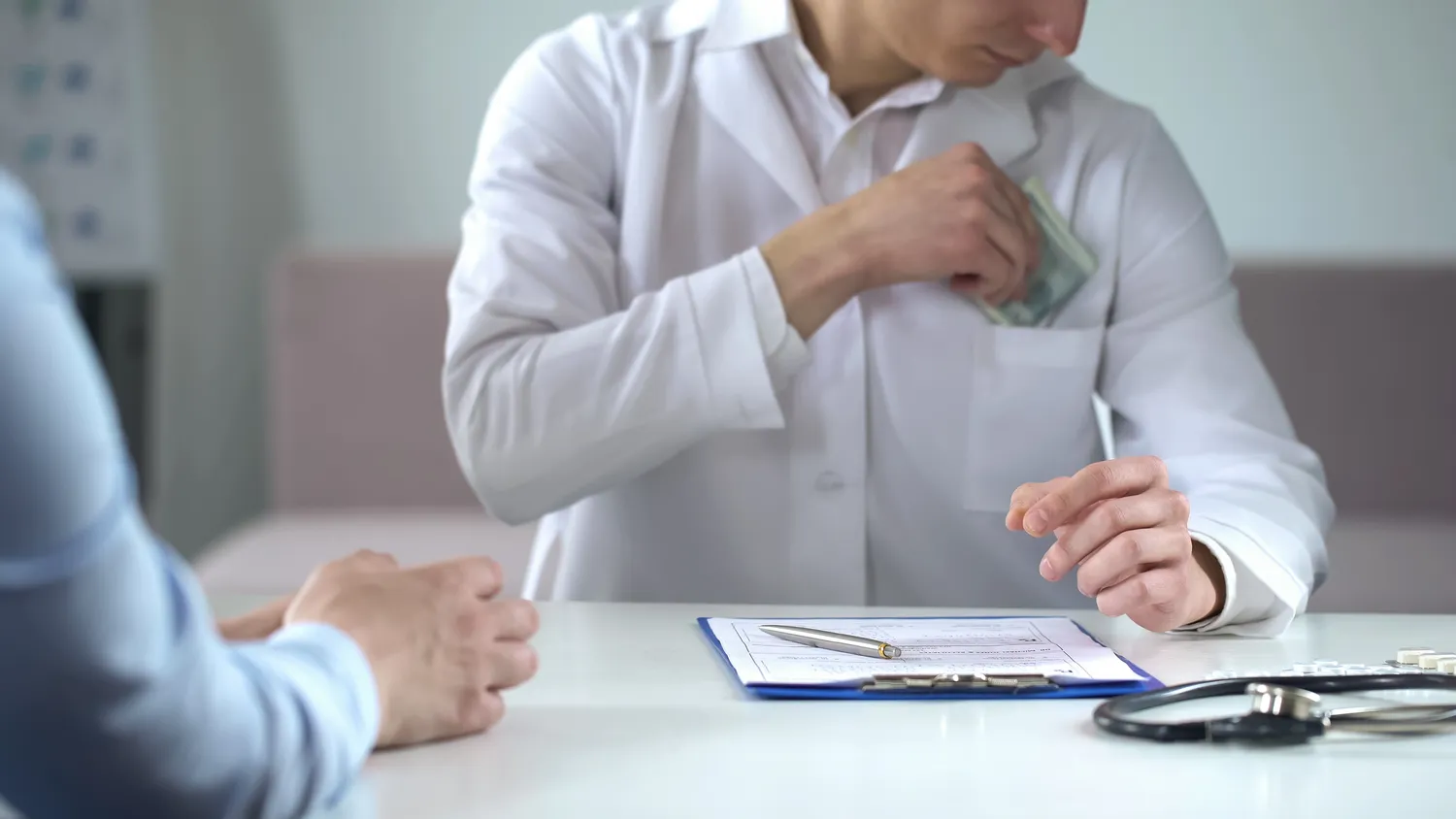 Netikri gydytojai Egipte