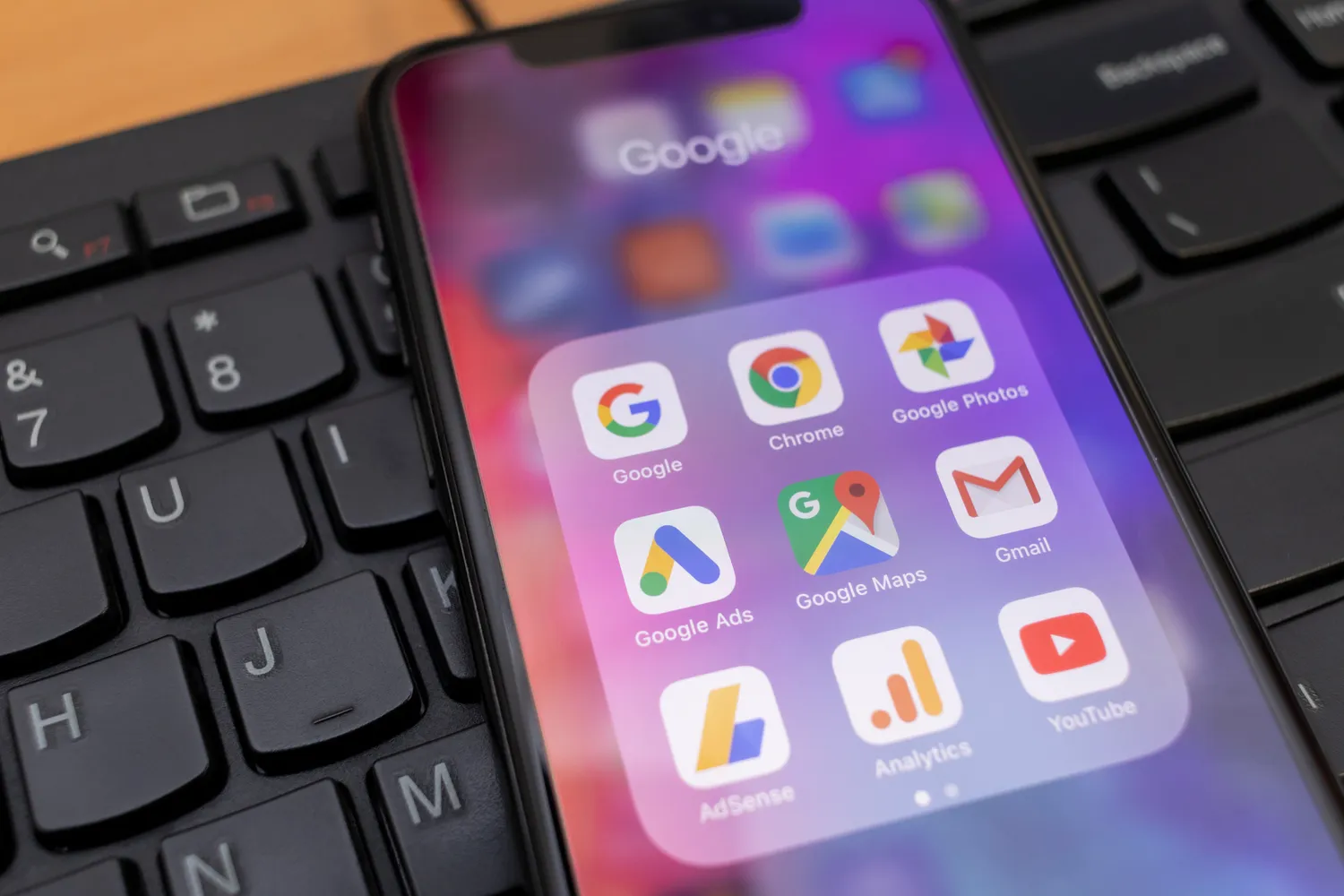 Play Store pokyčiai / Rohane Hamilton / Shutterstock.com