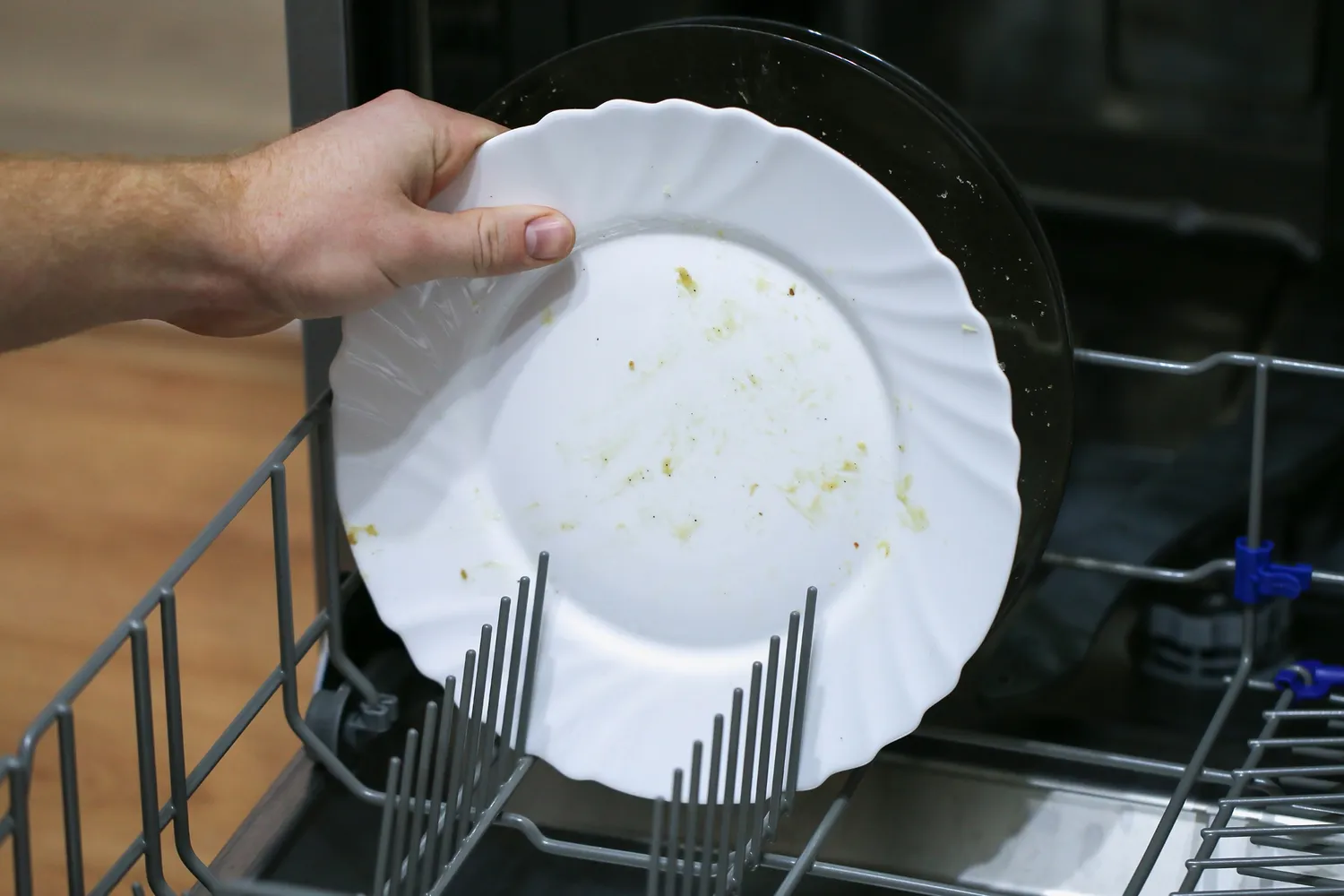 Kodėl indaplovė blogai išplauna indus