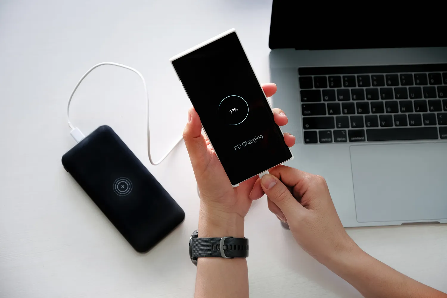 Greitas telefono įkrovimas