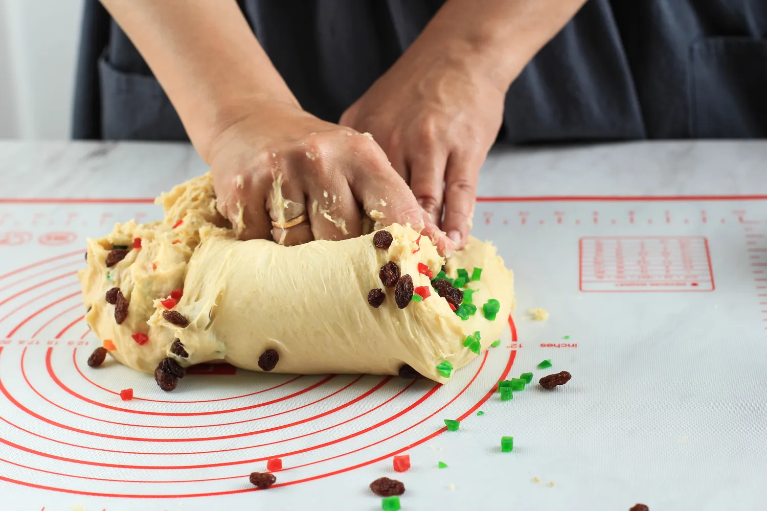 Stollen pyrago formavimas