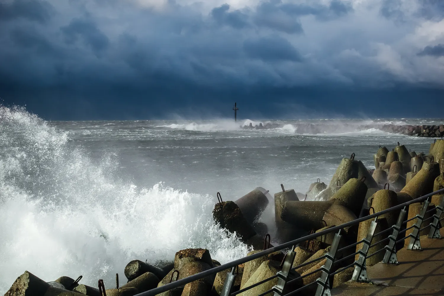 Audros Baltijos jūroje
