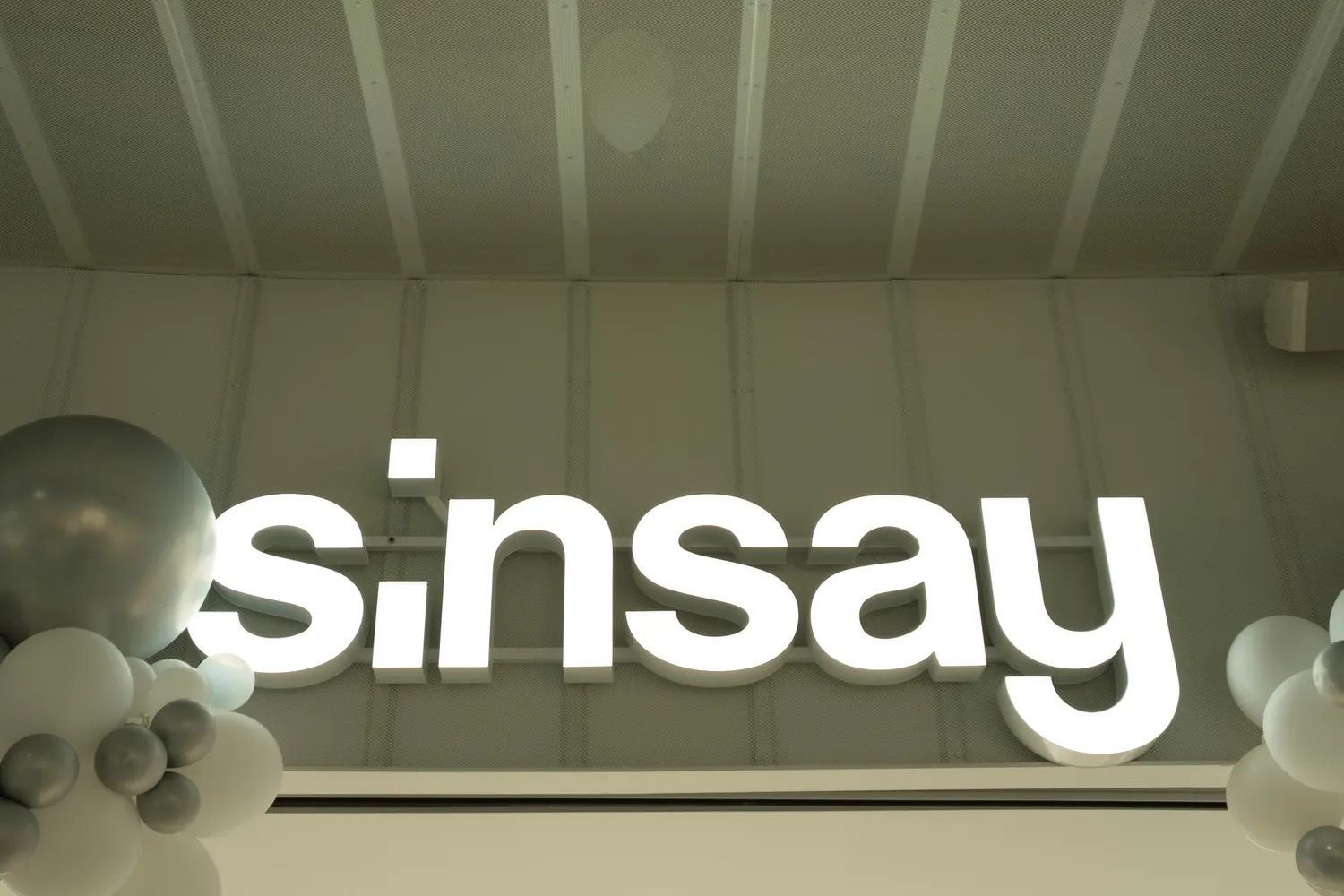 Sinsay parduotuvė / Veja / Shutterstock.com