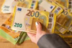 Kaip teisingai elgtis su pinigais