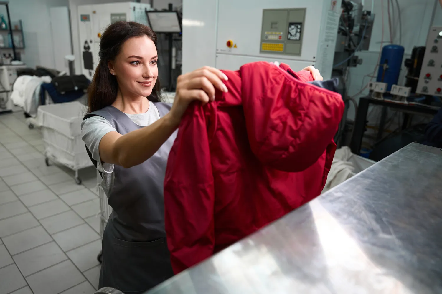 Išvalykite striukę be skalbimo