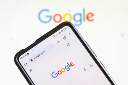"Google" Markus Mainka / Shutterstock.com