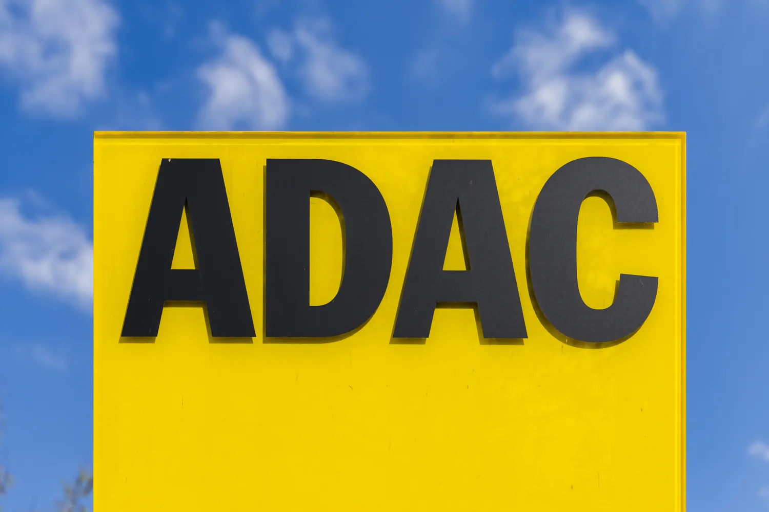 ADAC testai / Christian Mueller / Shutterstock.com