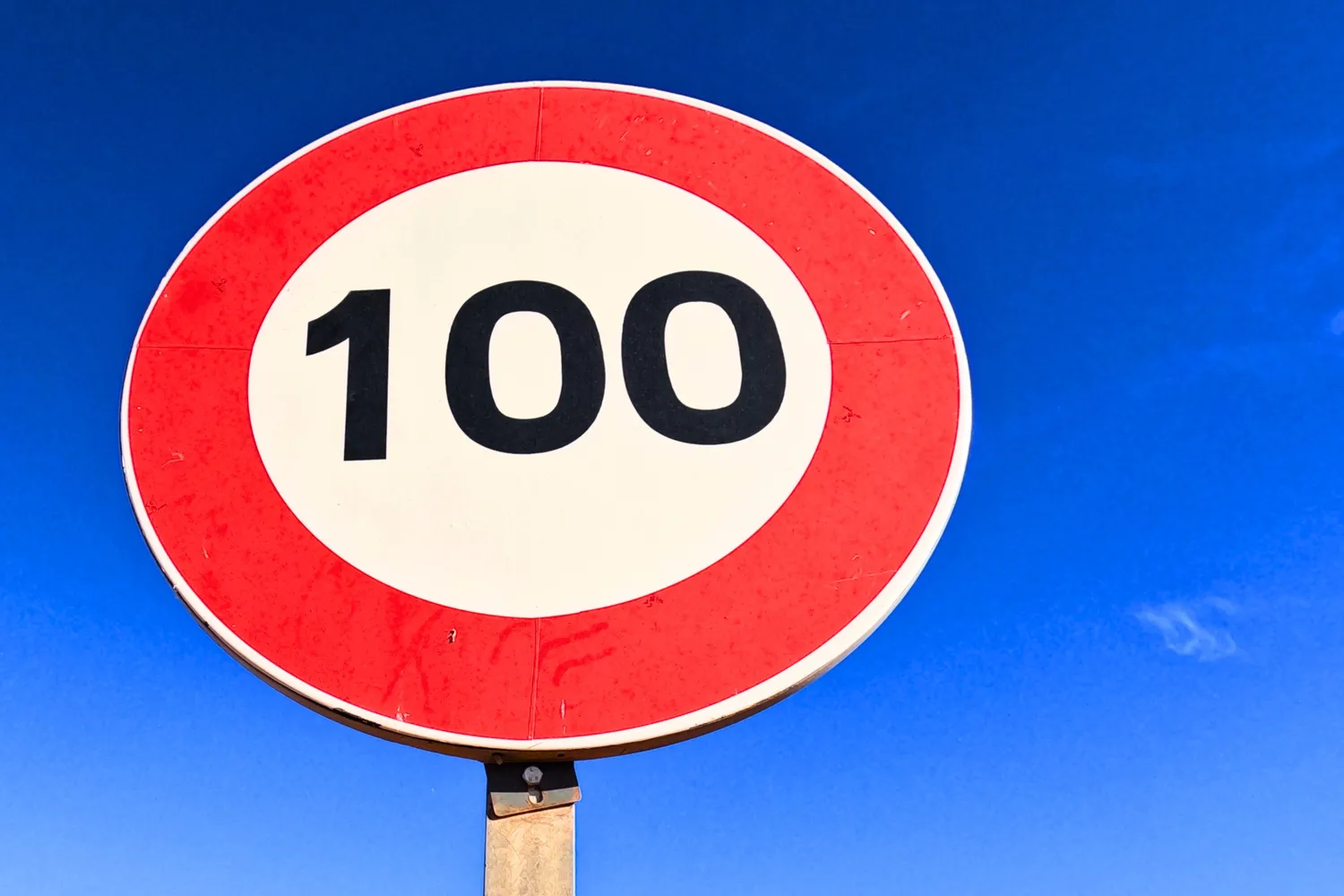 Greičio apribojimas 100 km/h