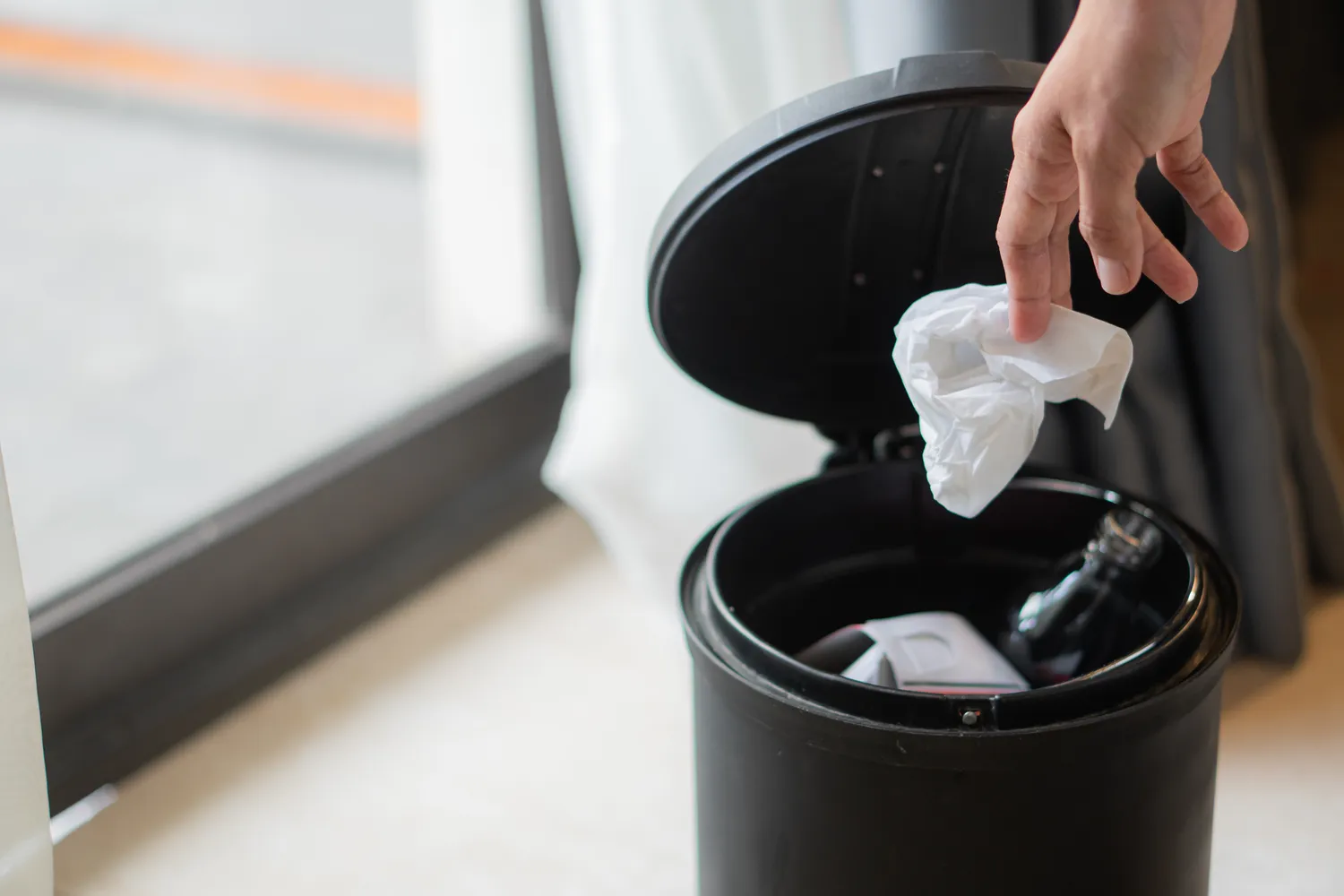 Šiukšlių maišų triukas užkariauja namus