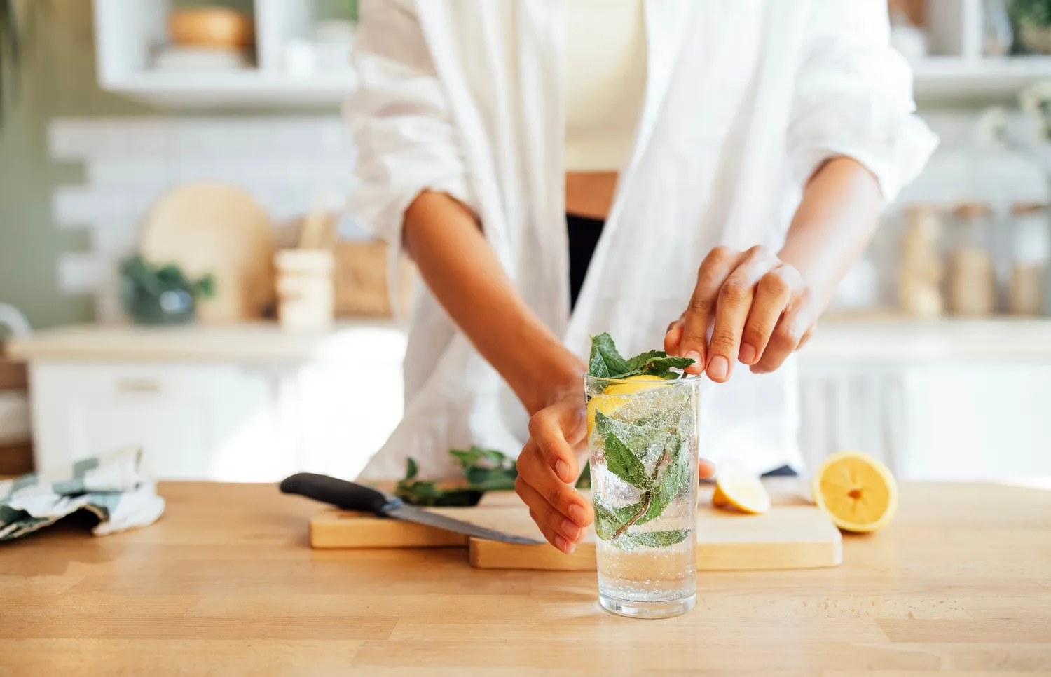 Vanduo su citrina - padeda virškinimui