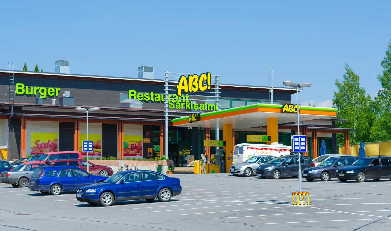 ABC degalinė, Suomijoje / withGod / Shutterstock.com