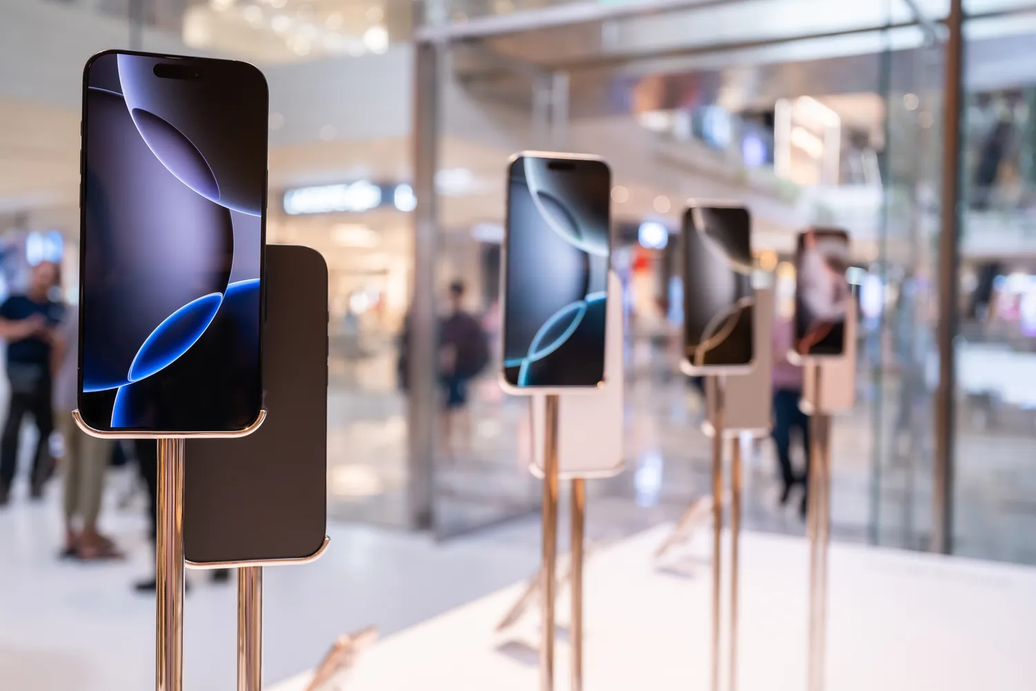 iPhone telefonai / gracethang2 / Shutterstock.com