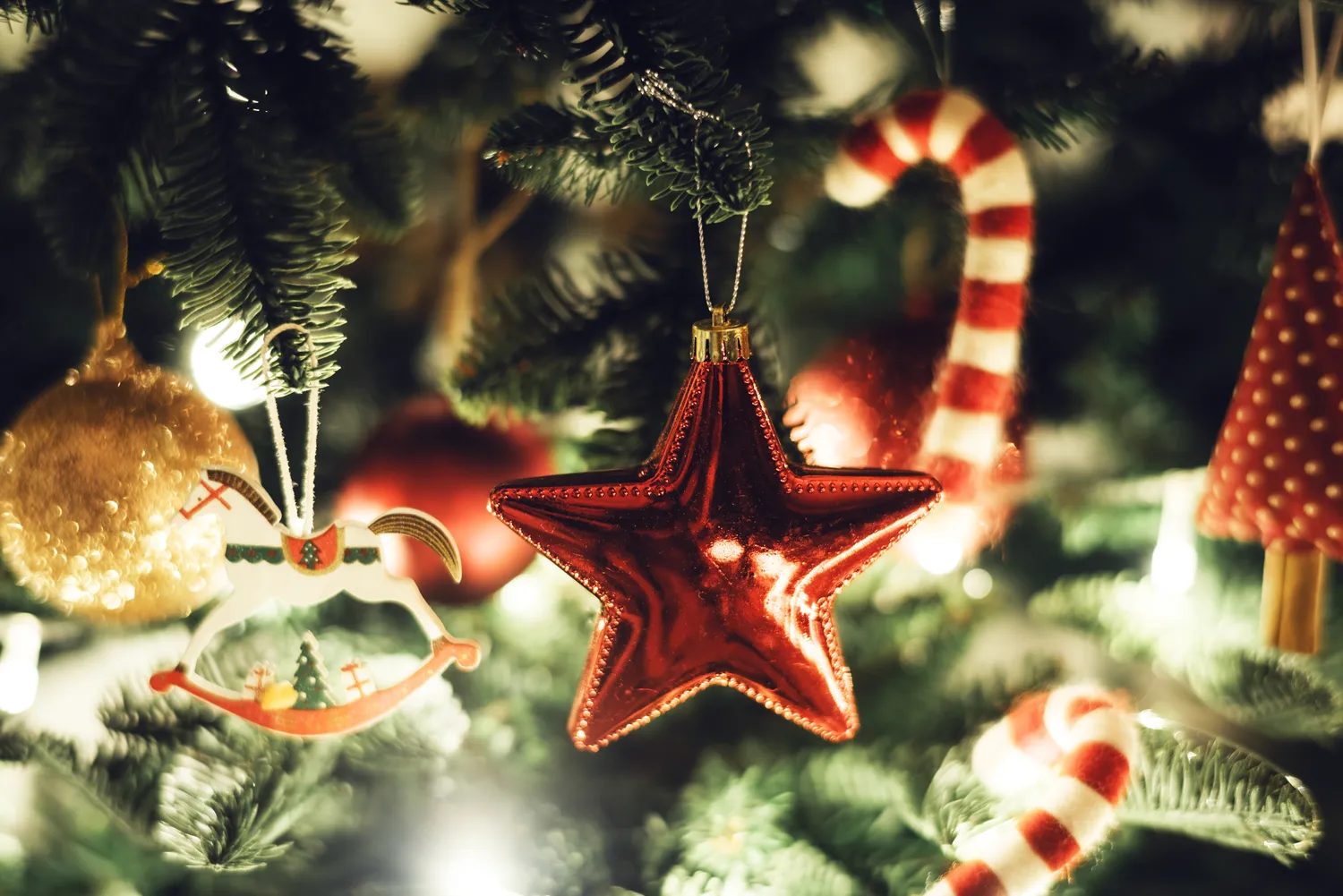 Kalėdinių eglučių dekoracijos