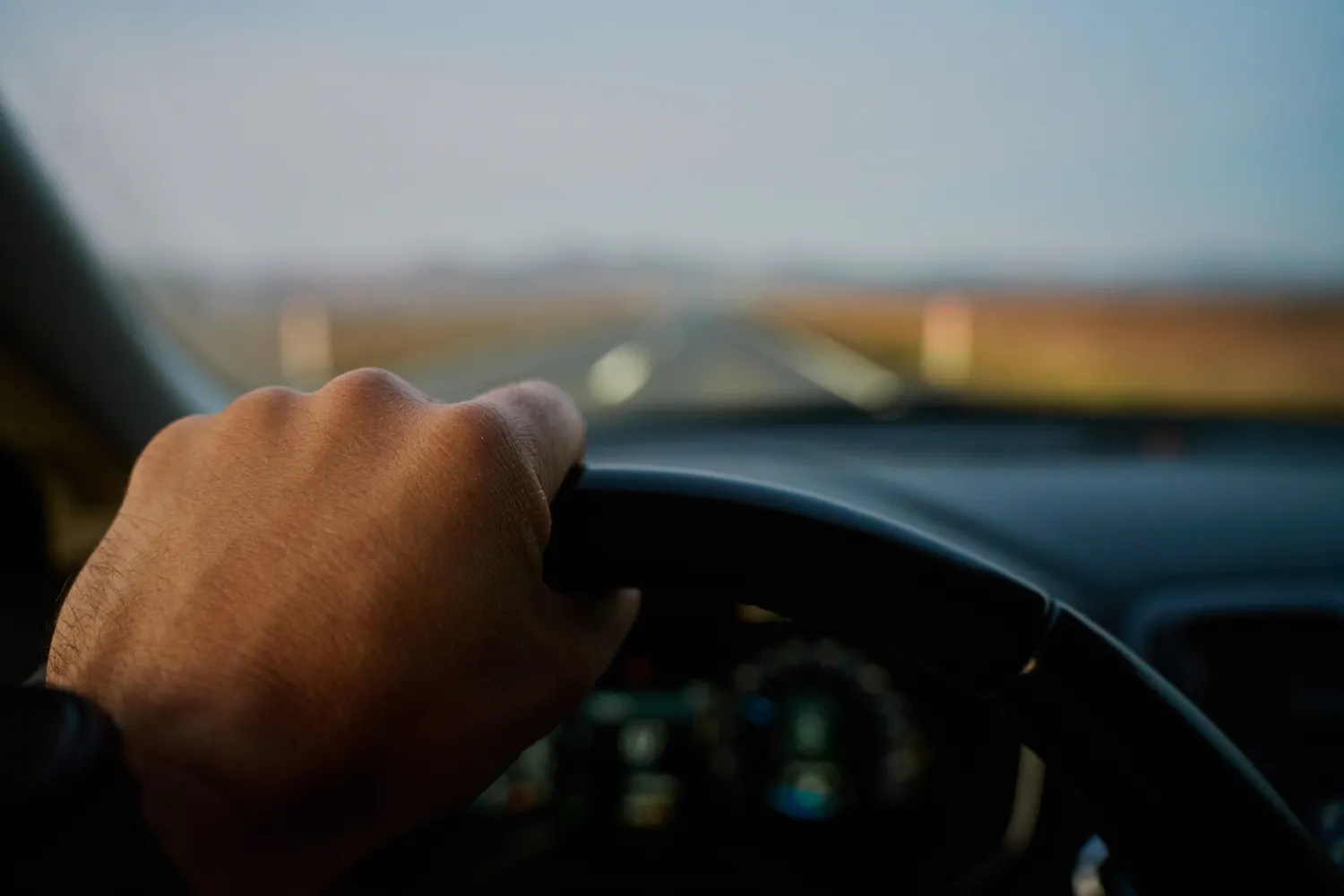 Vairavimas pučiant šoniniam vėjui