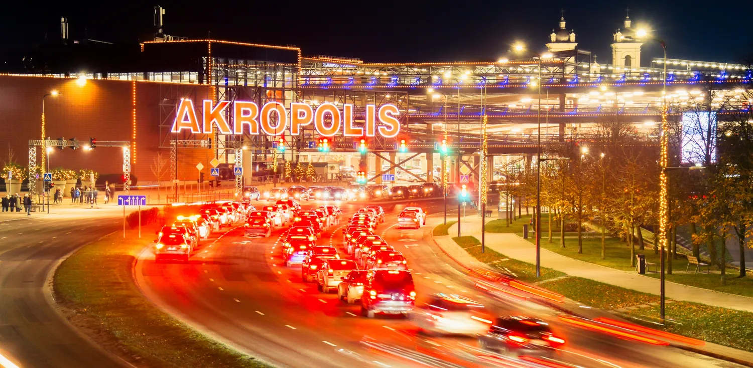 Akropolis Kaune / EvaL Miko / Shutterstock.com