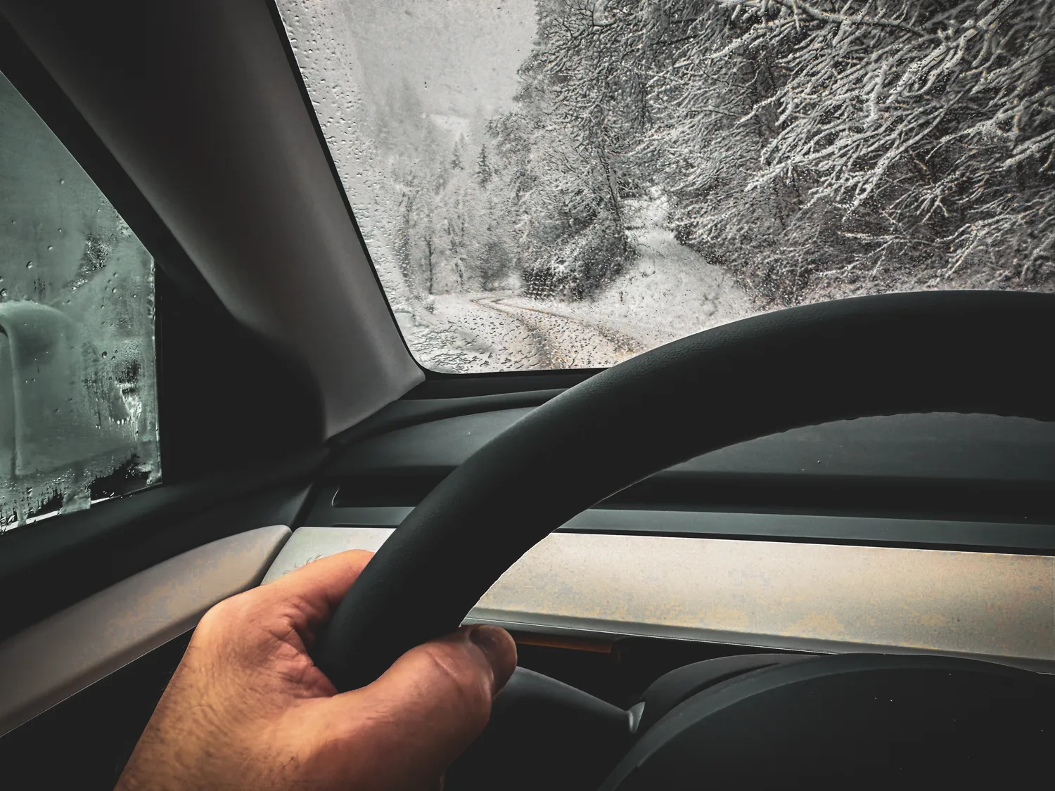 Kiek galima įveikti kilometrų elektromobiliu žiemą?