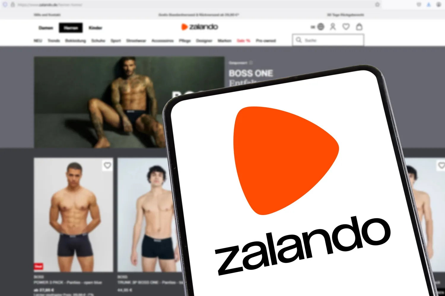 Zalando / Markus Mainka / Shutterstock.com